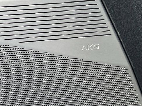 New 2026 Cadillac Optiq Luxury 1 image 18