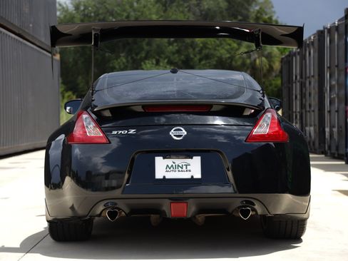 Used 2013 Nissan 370Z Touring w/ Sport Pkg RWD image 11