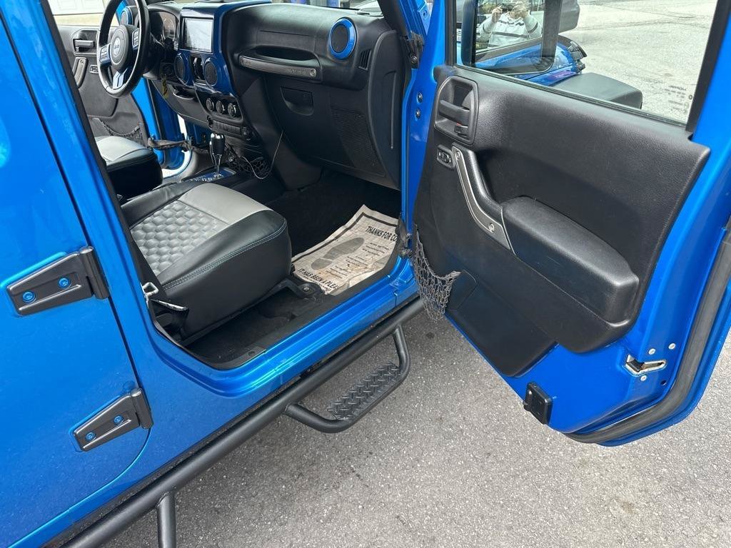 Used 2015 Jeep Wrangler Unlimited Sport w/ Quick Order Package 24S AWD/4WD image 26