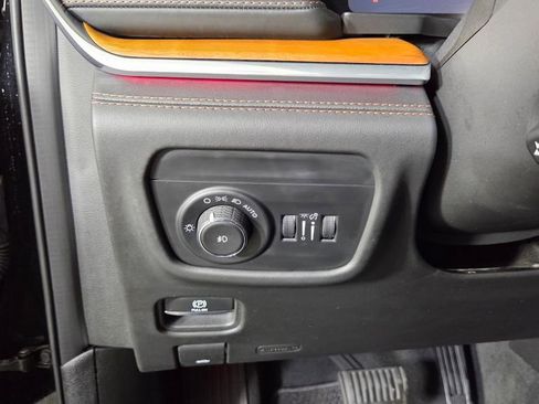 Used 2023 Jeep Grand Cherokee Summit AWD/4WD image 20