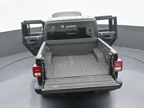 Used 2024 Jeep Gladiator Sport image 71