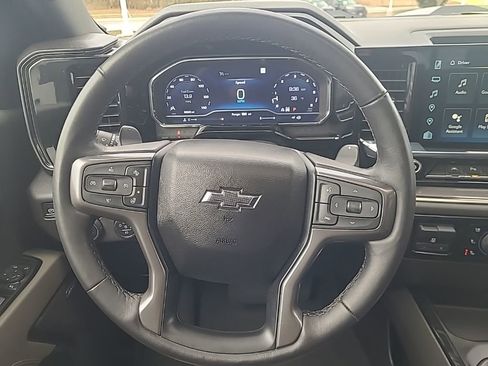 Used 2022 Chevrolet Silverado 1500 ZR2 image 14