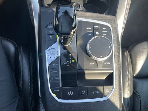 Used 2021 BMW M440i Convertible w/ Executive Package image 29