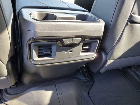 New 2026 GMC Sierra 1500 AT4 w/ AT4 Premium Package AWD/4WD image 17