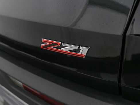 Used 2024 Chevrolet Traverse Z71 AWD/4WD image 11