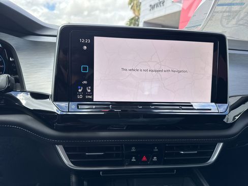 New 2026 Volkswagen Atlas Cross Sport SE image 25