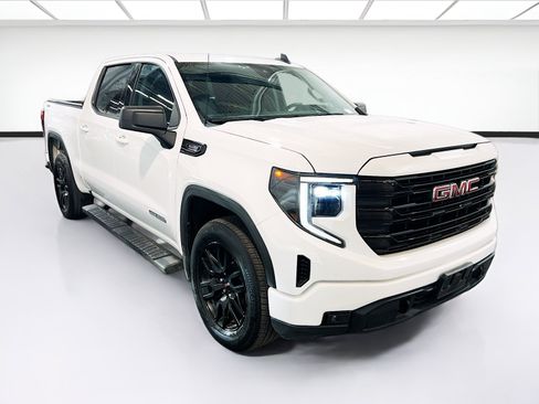 Used 2023 GMC Sierra 1500 Elevation AWD/4WD image 3