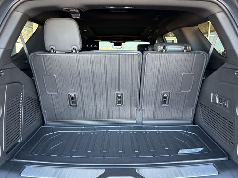 New 2026 GMC Yukon AT4 w/ AT4 Premium Plus Package image 17