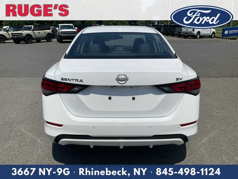 Used 2024 Nissan Sentra SV FWD image 4