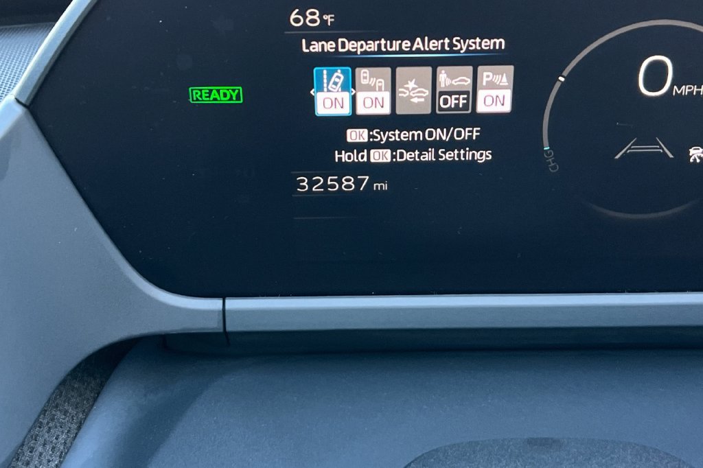 Certified 2023 Toyota bZ4X AWD image 27