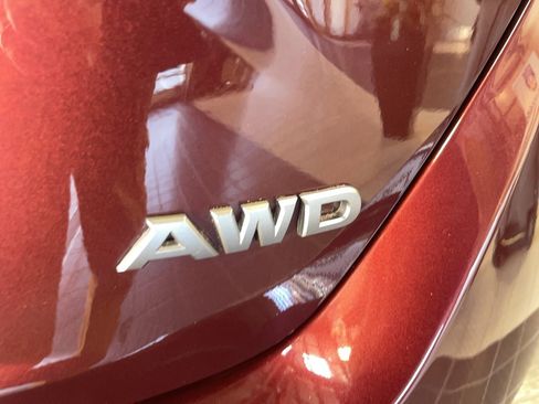 Used 2024 Nissan Altima 2.5 SV AWD/4WD image 16