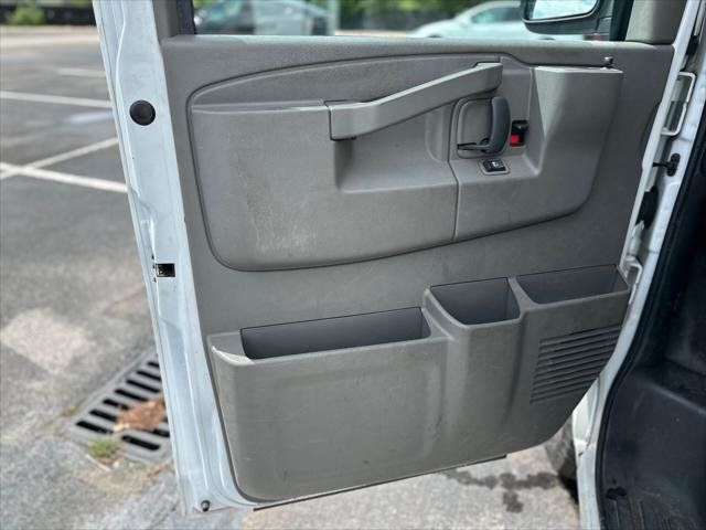Used 2023 GMC Savana 2500 w/ Driver Convenience Package RWD image 13