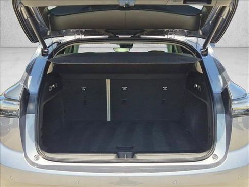Used 2022 Buick Envision Avenir w/ Technology Package II FWD image 6