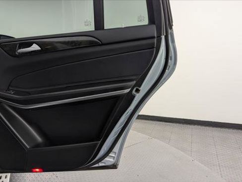 Used 2018 Mercedes-Benz GLS 550 4MATIC image 20