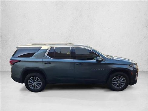 Used 2022 Chevrolet Traverse LT AWD/4WD image 4