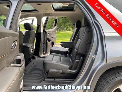 Used 2020 Chevrolet Traverse LT w/ LT Premium Package FWD image 42