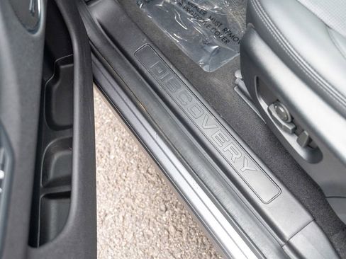 Certified 2024 Land Rover Discovery Sport S image 17