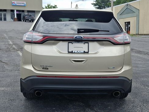 Used 2018 Ford Edge SE AWD/4WD image 5