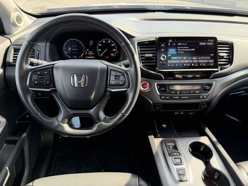 Certified 2025 Honda Ridgeline RTL+ image 11