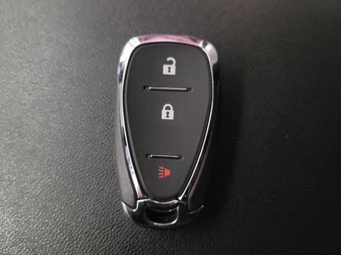 Used 2024 Chevrolet Equinox LT image 32