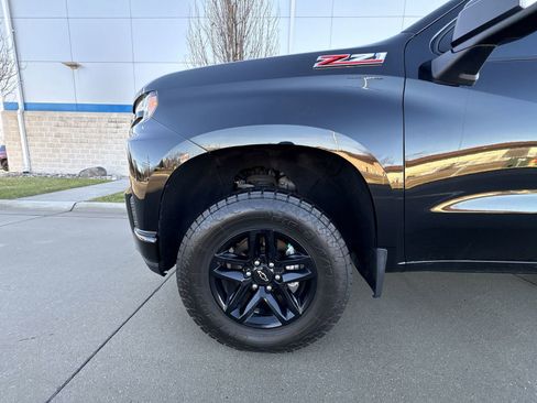 Used 2020 Chevrolet Silverado 1500 LT Trail Boss image 33