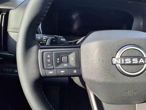 New 2026 Nissan Pathfinder Platinum AWD/4WD image 42