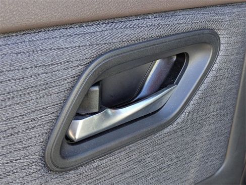 Used 2023 Nissan Rogue SV image 26