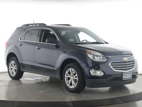 Used 2017 Chevrolet Equinox LT w/ Convenience Package FWD image 2