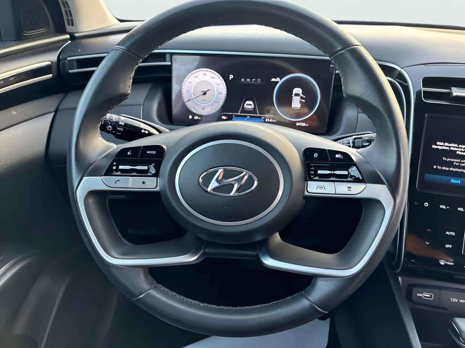 Certified 2024 Hyundai Tucson SEL w/ Convenience Package FWD image 16