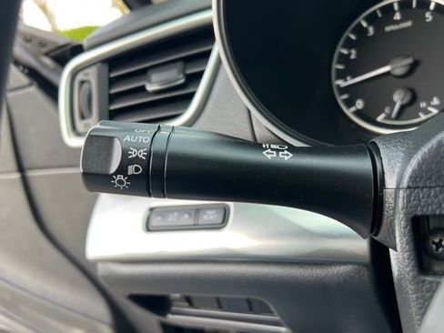 Used 2021 Nissan Maxima 3.5 SV w/ Floor Mat Group image 19