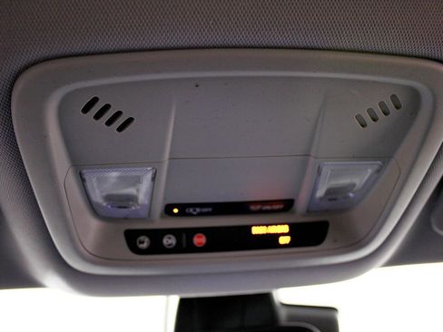 Used 2017 Chevrolet Volt Premier w/ Driver Confidence II Package image 36