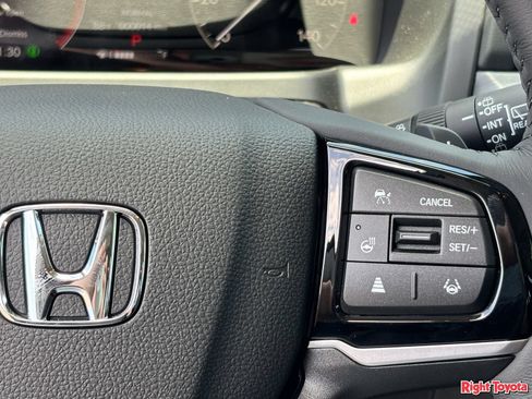 Used 2026 Honda Odyssey Elite image 24