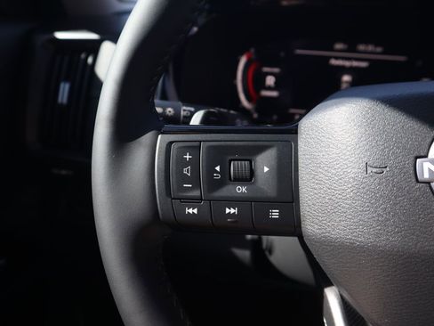 New 2026 Nissan Pathfinder Platinum image 24