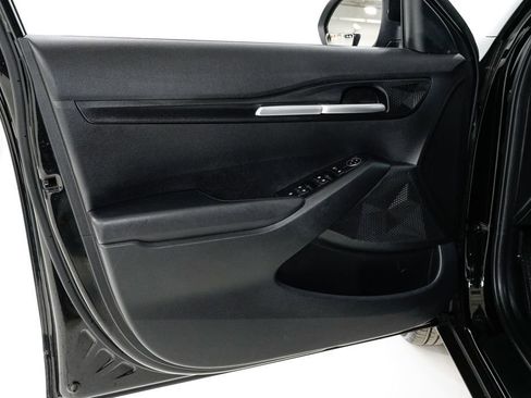 Certified 2025 Kia Seltos LX image 8