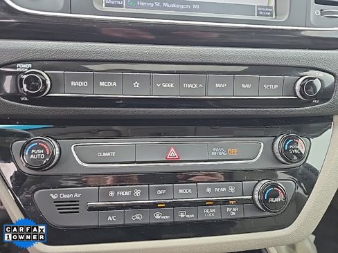 Used 2020 Kia Sedona SX image 12