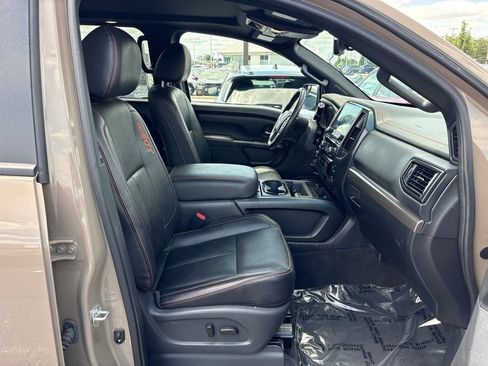 Used 2024 Nissan Titan PRO-4X w/ Pro-4x Convenience Package AWD/4WD image 10