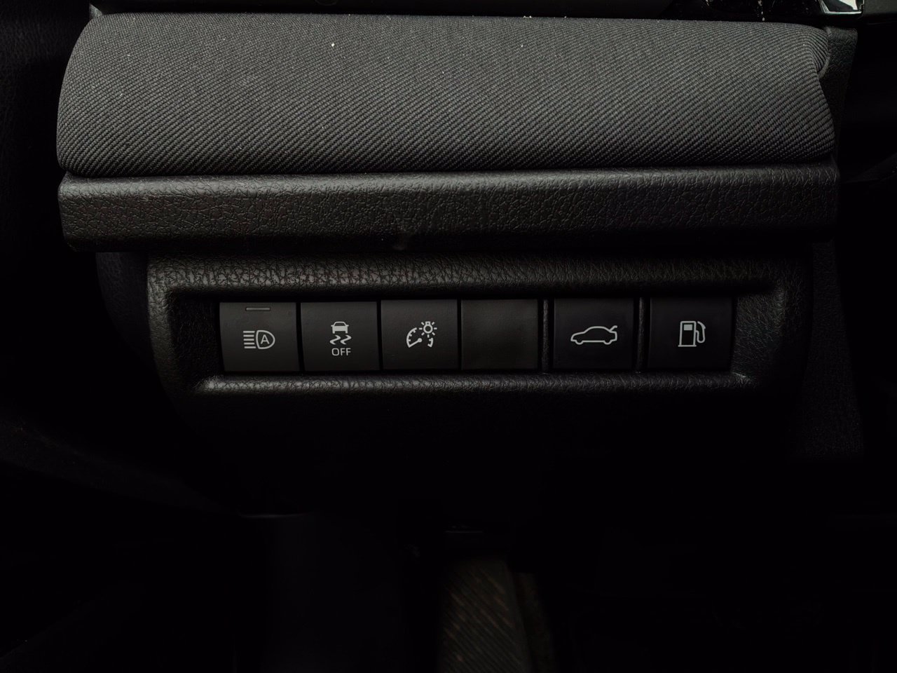 Used 2026 Toyota Camry LE FWD image 24