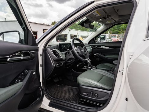 Used 2024 Kia Seltos SX w/ SX Sunroof Package AWD/4WD image 17