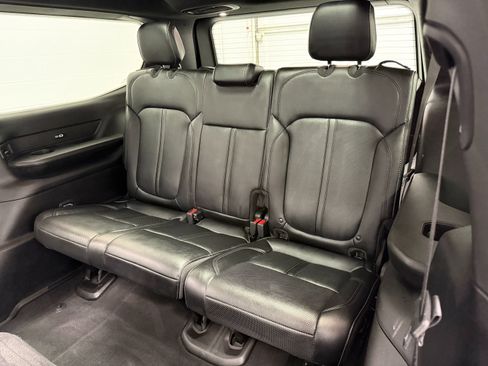 Used 2024 Jeep Wagoneer Series II AWD/4WD image 15