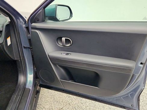 Used 2025 Hyundai Ioniq 5 SEL image 25