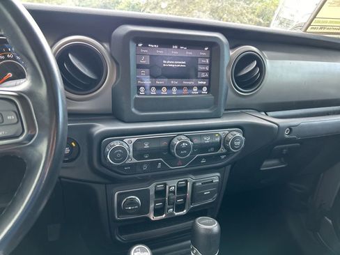 Used 2020 Jeep Gladiator Sport w/ Quick Order Package 24S image 29