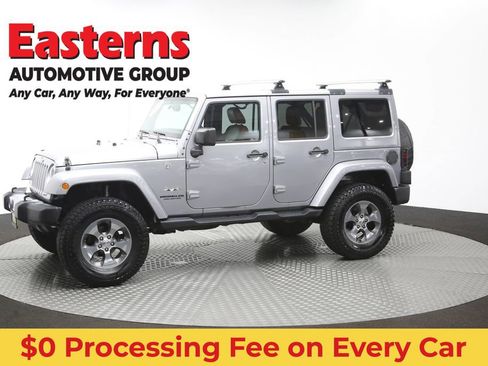 Used 2017 Jeep Wrangler Unlimited Sahara w/ Max Tow Package AWD/4WD image 60