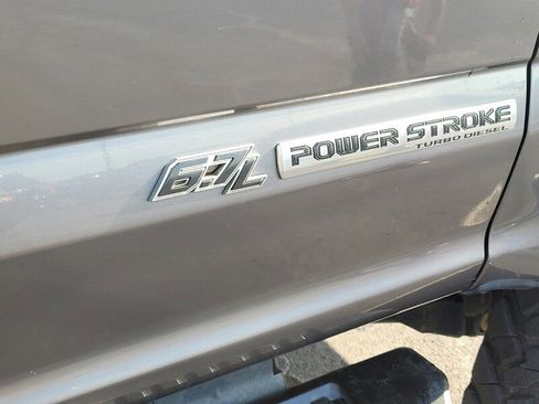 Used 2022 Ford F250 XL w/ STX Appearance Package image 14