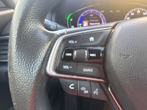 Used 2018 Honda Accord Hybrid image 14
