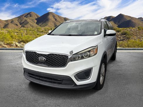 Used 2016 Kia Sorento LX w/ LX Convenience Package AWD/4WD image 16