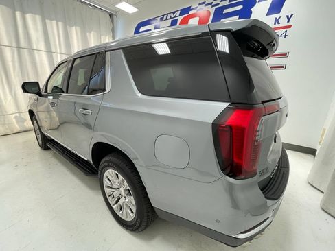 Used 2025 GMC Yukon Denali AWD/4WD image 8