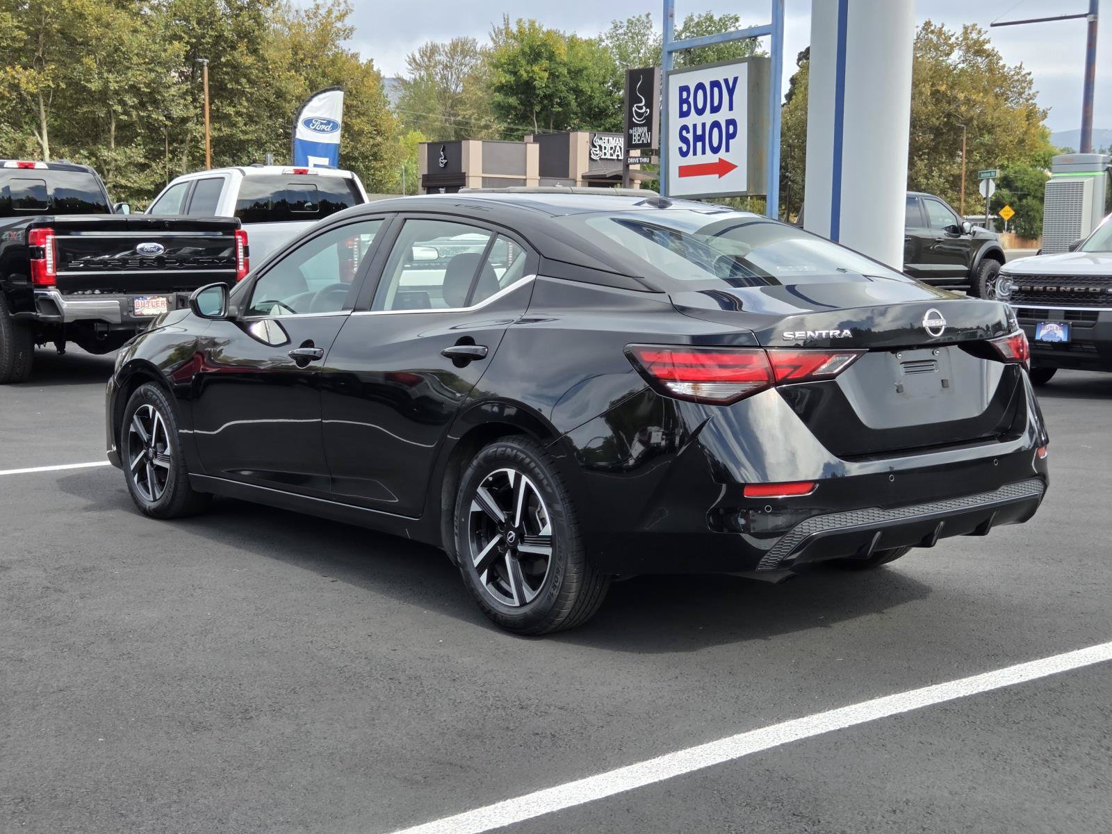 Used 2024 Nissan Sentra SV FWD image 7