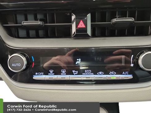 Used 2024 Toyota Corolla LE image 19