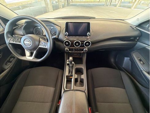 Used 2025 Nissan Sentra SV FWD image 15