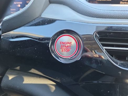 Used 2023 Acura MDX SH-AWD image 8